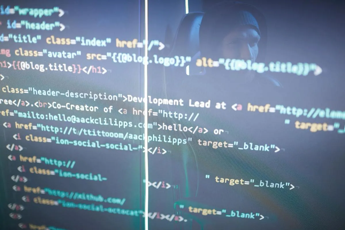 Hva er Tailwind CSS? Bør du lære deg det?